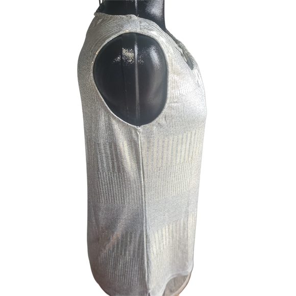 Champagne By Le Grenier Shimmery Gold Sleeveless Top M - Picture 4 of 7